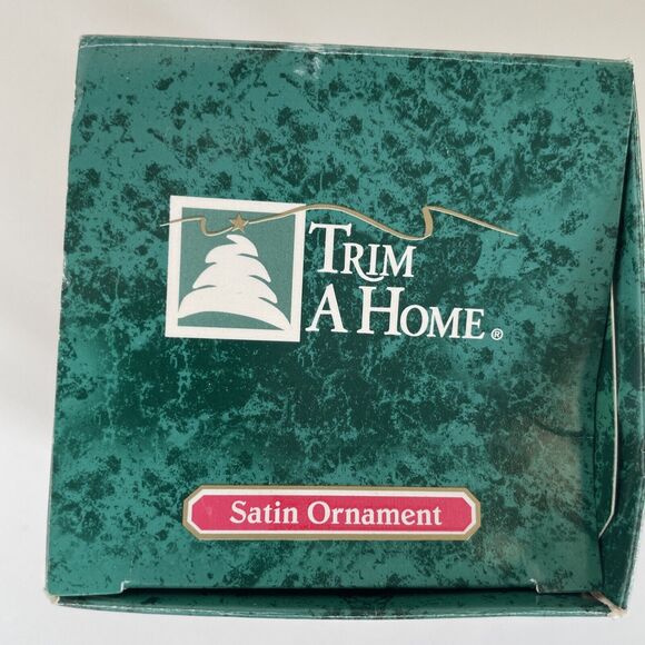 VTG 1999 TRIM A HOME SATIN ORNAMENT SANTA LITTLE TEDDY BEAR EATING PORAGE - Picture 8 of 14